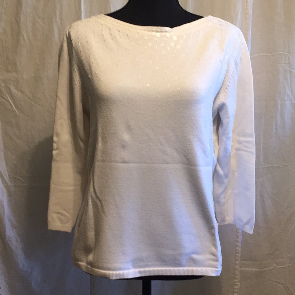 Pull over sweater